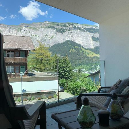 Montanas - Luxuswohnung Mit Kamin - Nahe Caumasee & Talstation Flims Luaran gambar