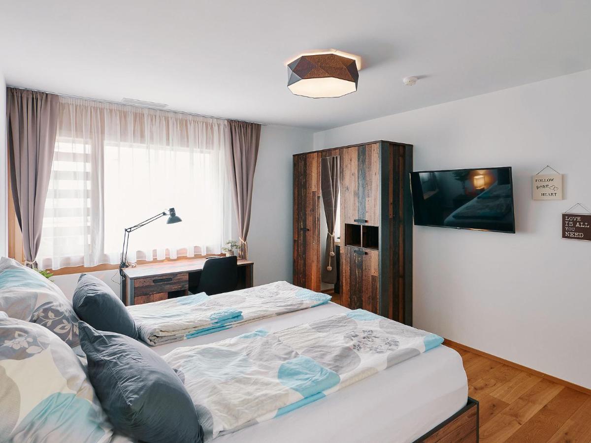 Montanas - Luxuswohnung Mit Kamin - Nahe Caumasee & Talstation Flims Luaran gambar