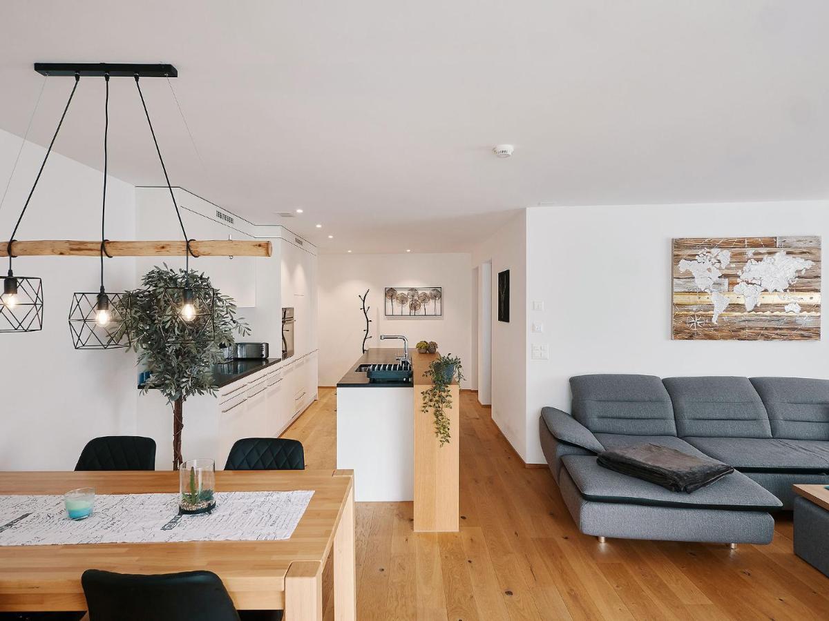 Montanas - Luxuswohnung Mit Kamin - Nahe Caumasee & Talstation Flims Luaran gambar