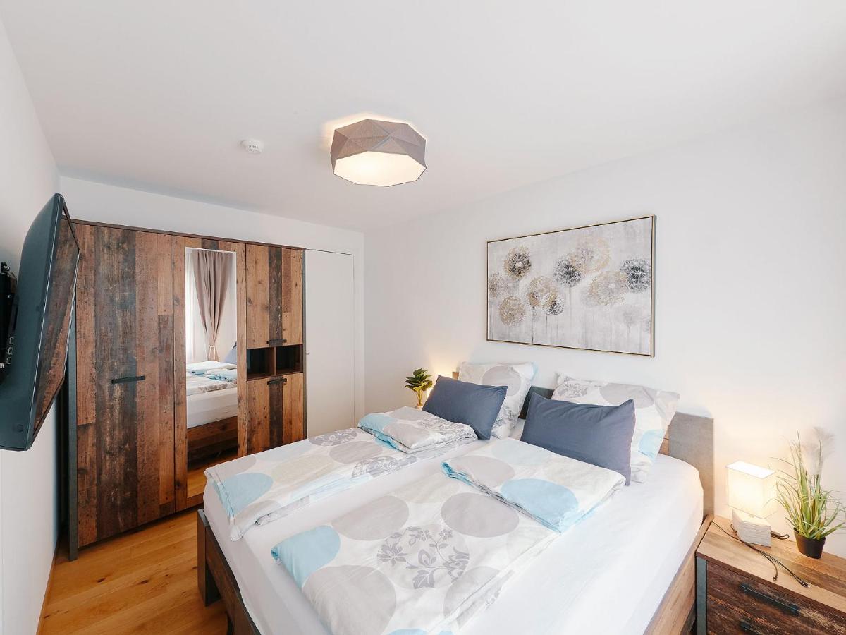 Montanas - Luxuswohnung Mit Kamin - Nahe Caumasee & Talstation Flims Luaran gambar