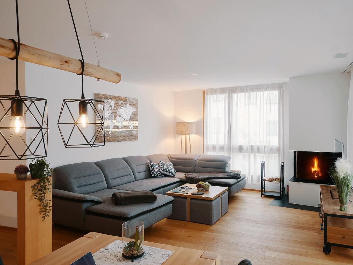 Montanas - Luxuswohnung Mit Kamin - Nahe Caumasee & Talstation Flims Luaran gambar